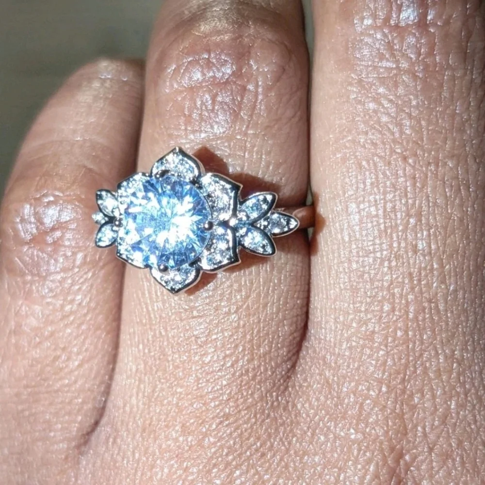 High Quality Flower/Leaf Real Moissanite Engagement Ring 925 Sterling Silver Sz6